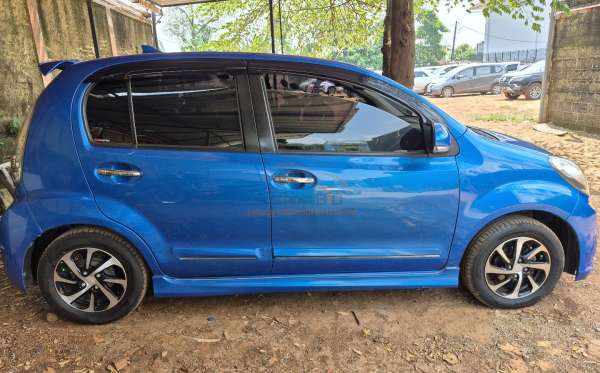 DAIHATSU SIRION