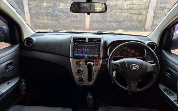 DAIHATSU SIRION