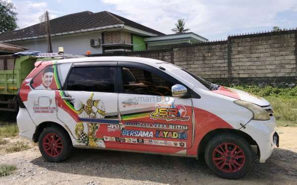 DAIHATSU  XENIA  R