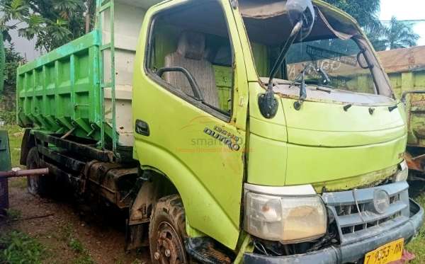 HINO DUTRO 130HD