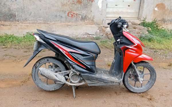 HONDA  BEAT