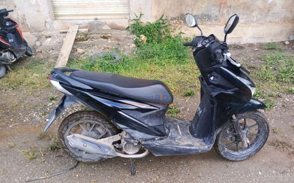 HONDA  BEAT