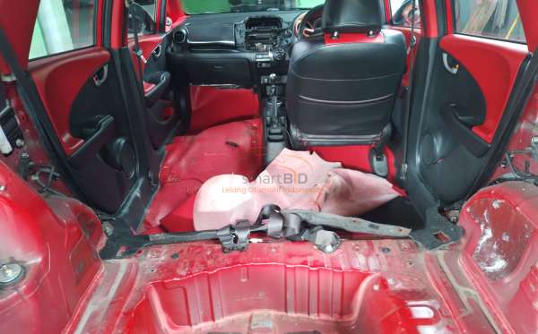 HONDA  JAZZ  GE8 1.5 E