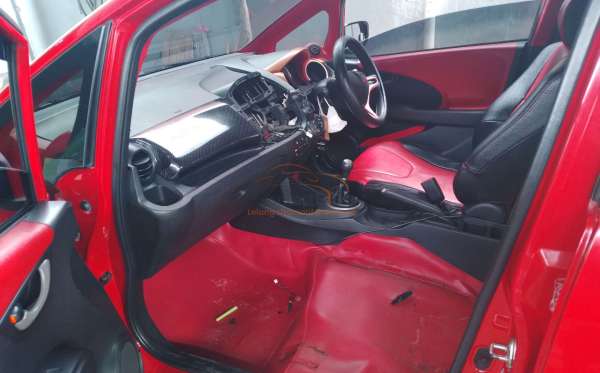 HONDA  JAZZ  GE8 1.5 E