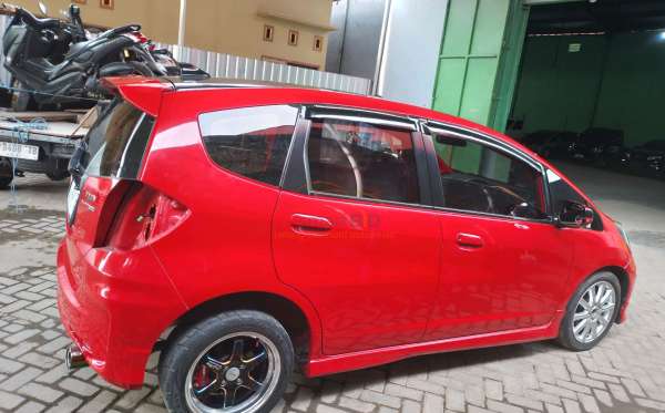 HONDA  JAZZ  GE8 1.5 E