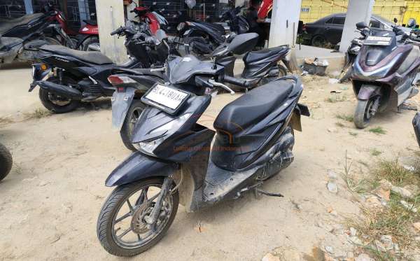HONDA  BEAT