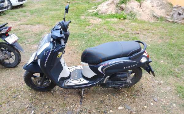HONDA  SCOOPY