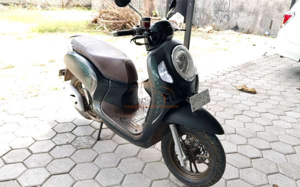 HONDA  SCOOPY