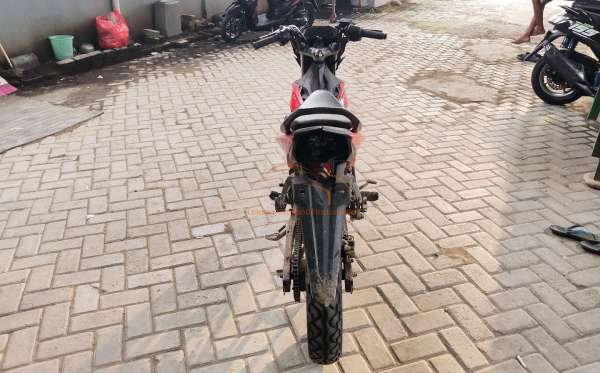 HONDA SONIC 150 R