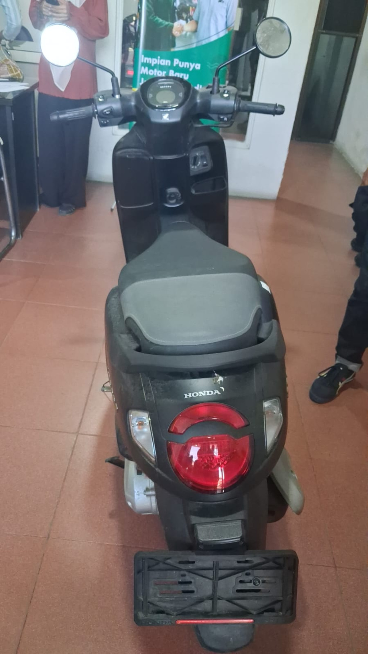 HONDA SCOOPY PRESTIGE