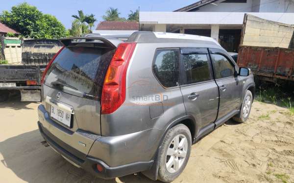 NISSAN X TRAIL