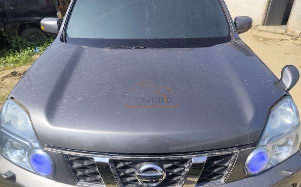 NISSAN X TRAIL