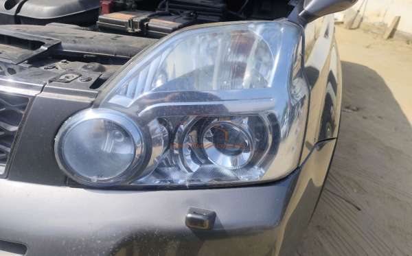 NISSAN X TRAIL