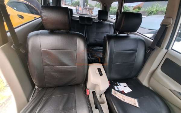 TOYOTA AVANZA G