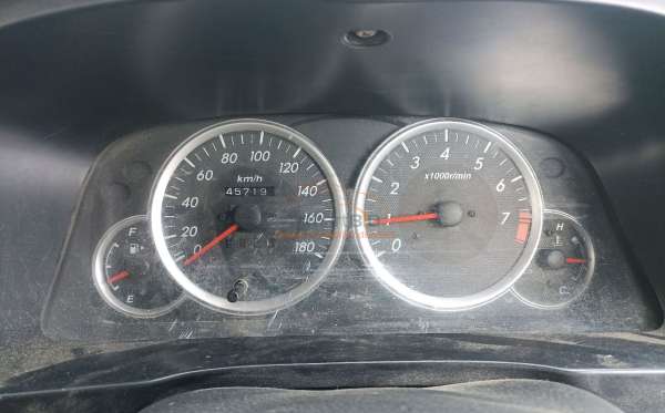 TOYOTA AVANZA