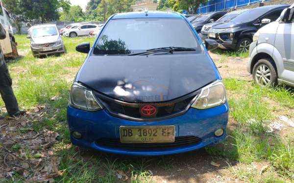 TOYOTA  ETIOS  1.2 E