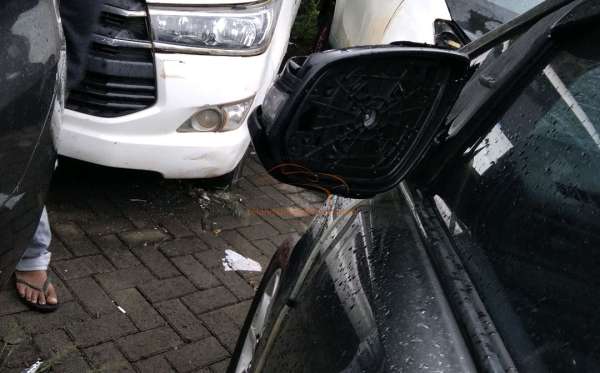 TOYOTA INNOVA