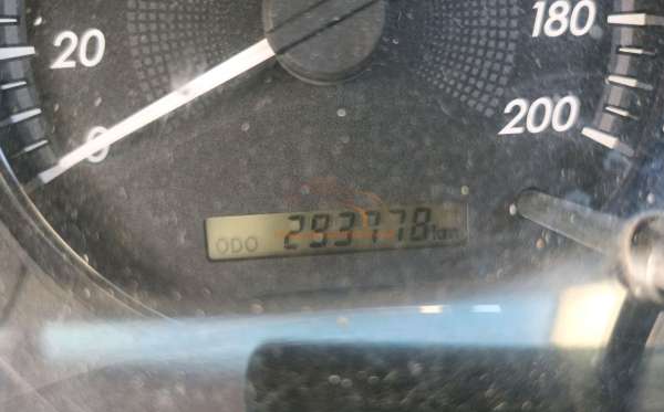 TOYOTA INNOVA