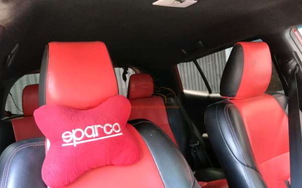 TOYOTA  YARIS  S