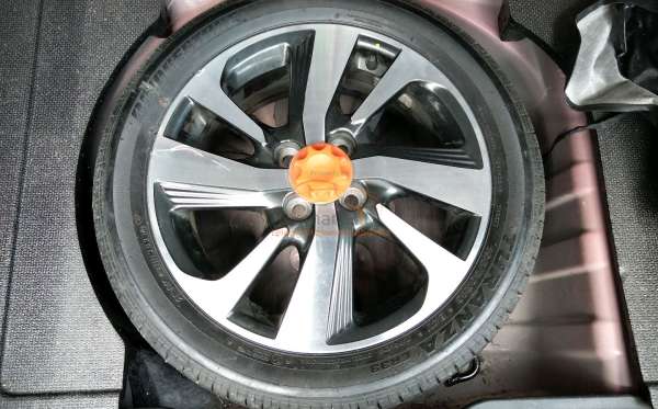 TOYOTA  YARIS  S