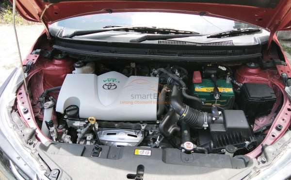TOYOTA  YARIS  S