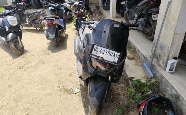 YAMAHA  NMAX