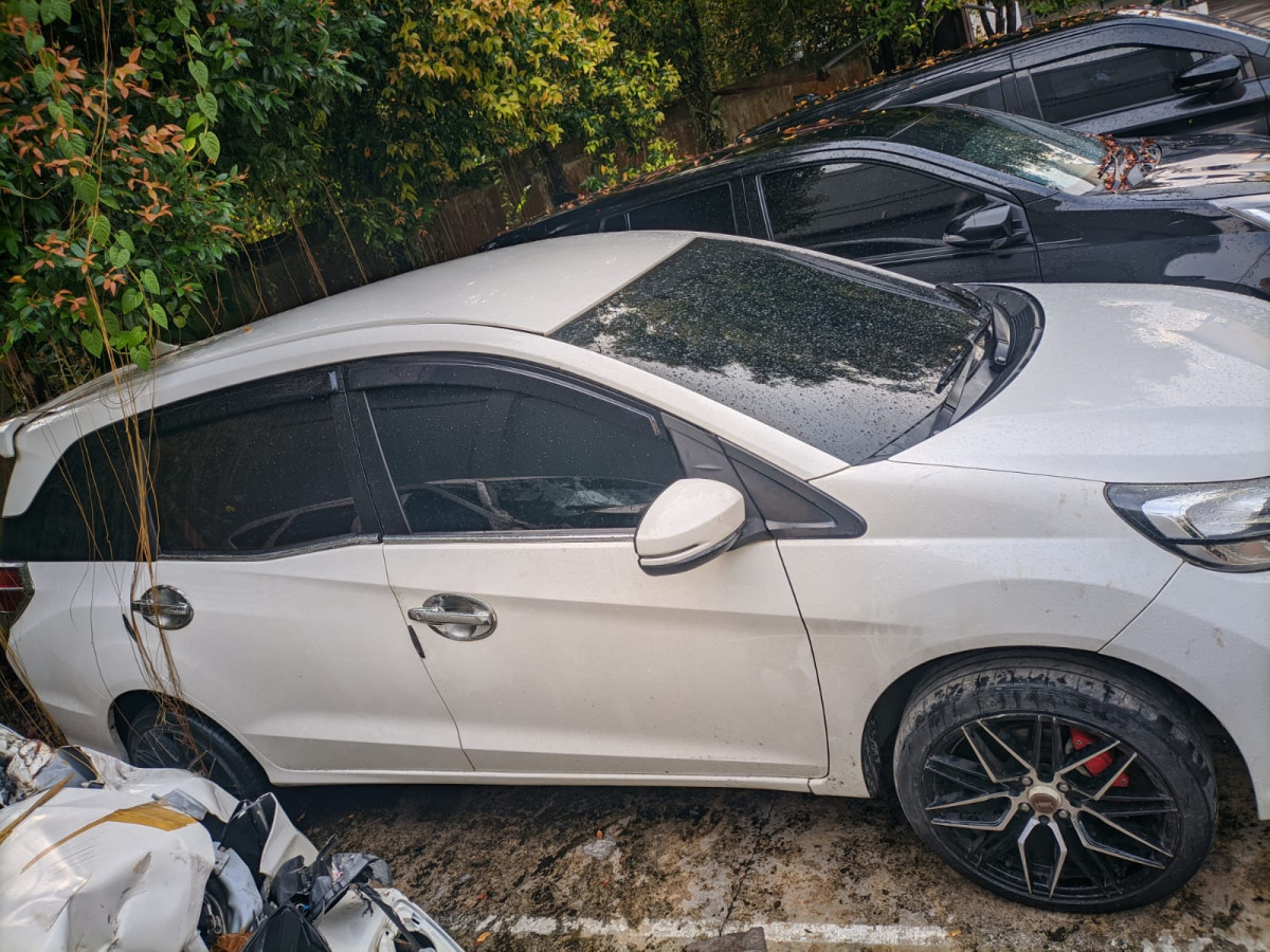 HONDA  MOBILIO  DD4 1.5 E M CVT CKD