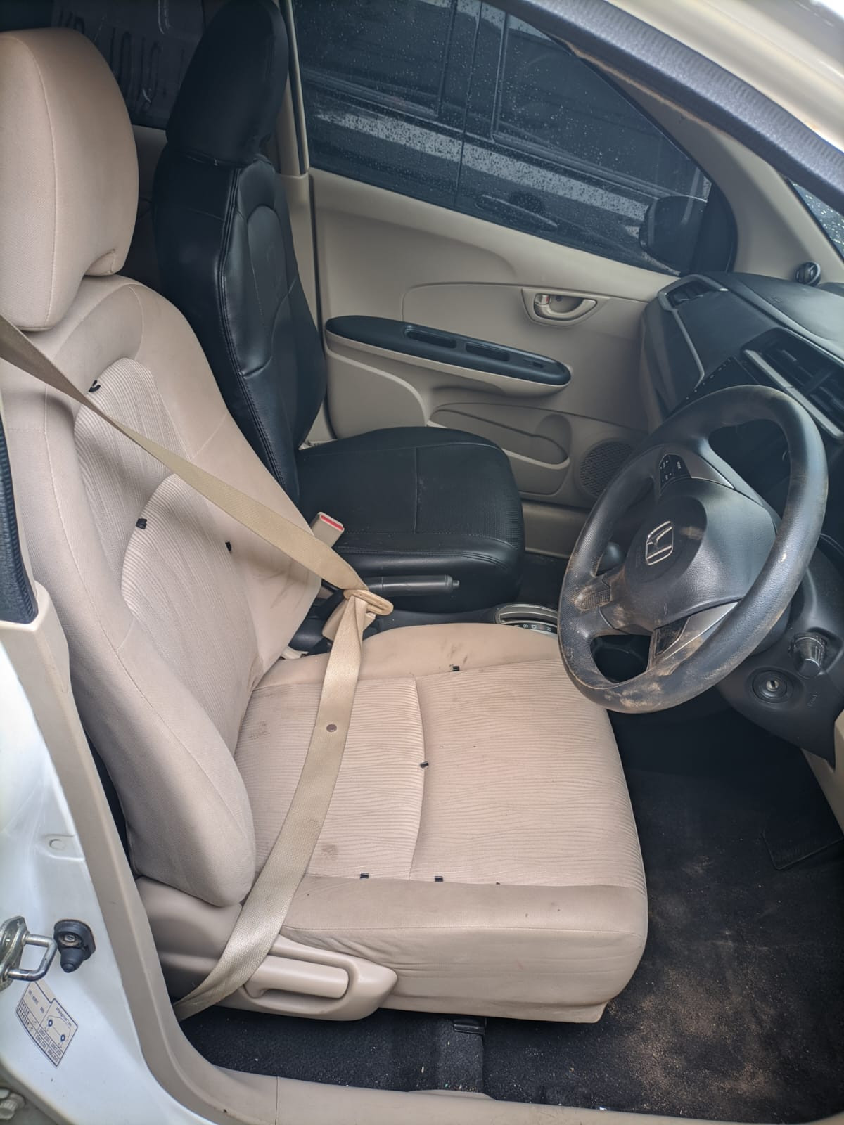 HONDA  MOBILIO  DD4 1.5 E M CVT CKD
