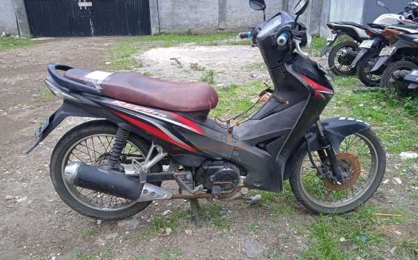 HONDA ABSOLUTE REVO