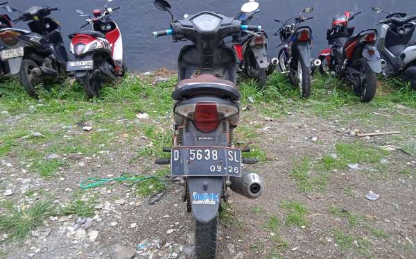 HONDA ABSOLUTE REVO
