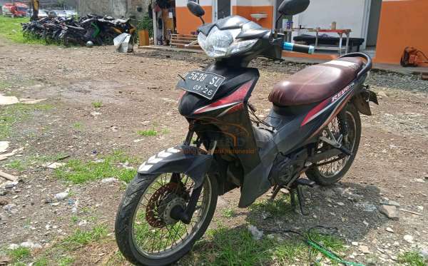 HONDA ABSOLUTE REVO