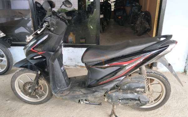 HONDA  BEAT