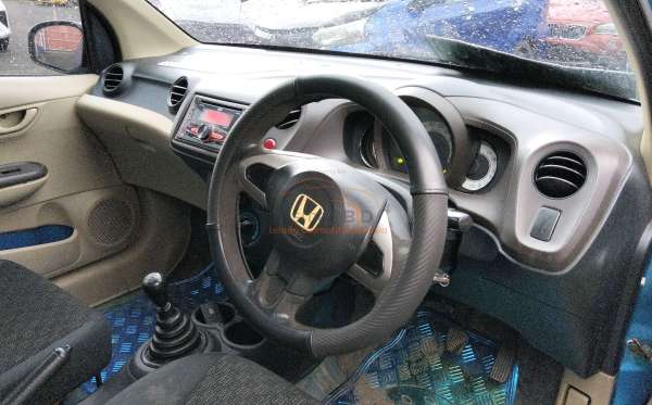HONDA BRIO