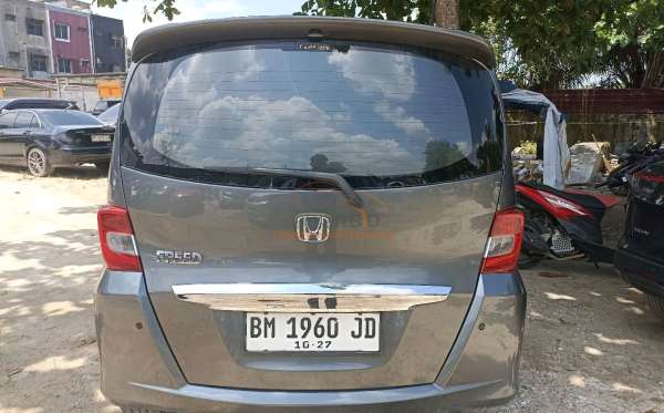 HONDA FREED GB3 1.5 E