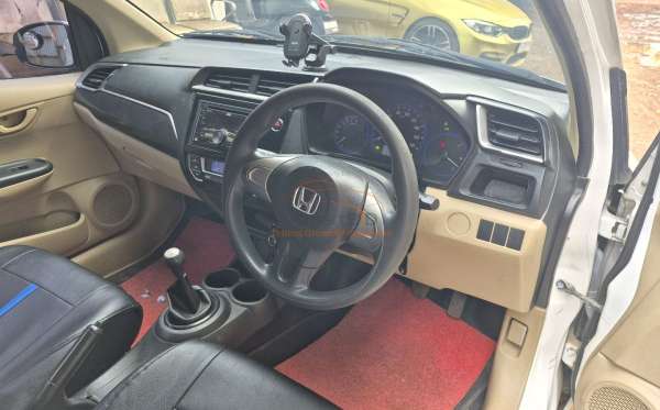 HONDA  MOBILIO  DD4 1.5E