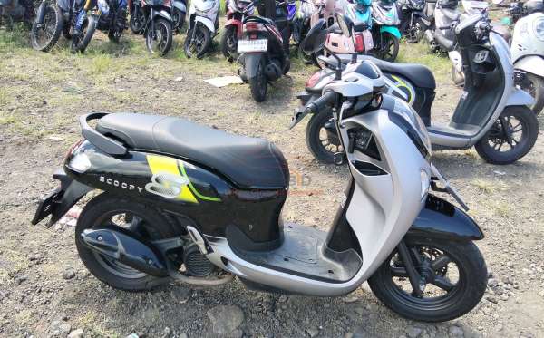HONDA  SCOOPY