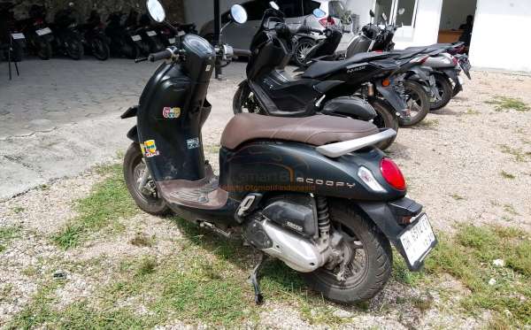 HONDA  SCOOPY