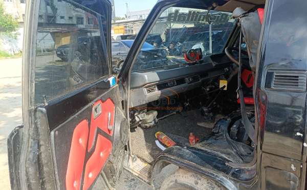 MITSUBISHI L300 PU FB-R (4X2)