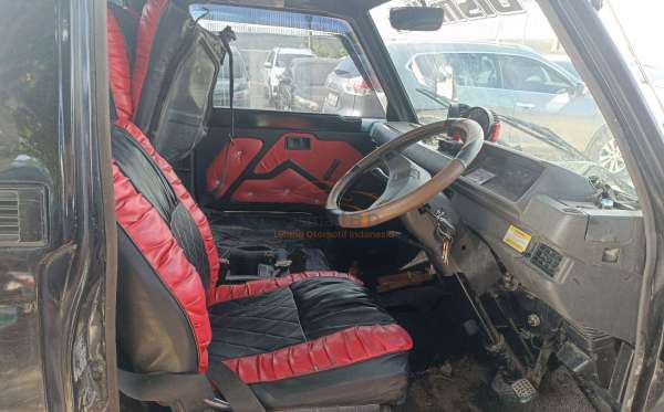 MITSUBISHI L300 PU FB-R (4X2)