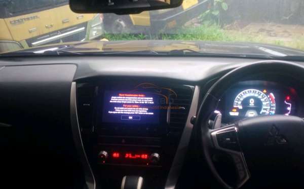 MITSUBISHI PAJERO SPORT DAKAR