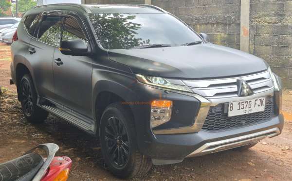 MITSUBISHI PAJERO SPORT DAKAR