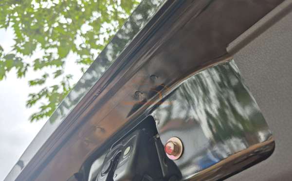 MITSUBISHI PAJERO SPORT DAKAR