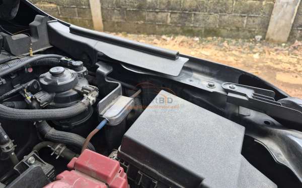 MITSUBISHI PAJERO SPORT DAKAR