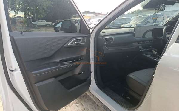 MITSUBISHI XFORCE ULTIMATE