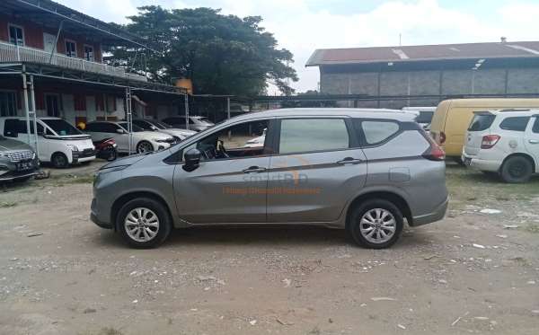 NISSAN GRAND LIVINA