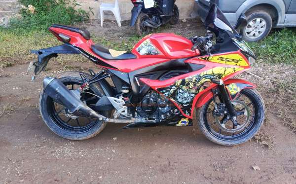SUZUKI GSX R 150