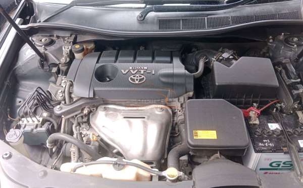TOYOTA CAMRY V 2.5