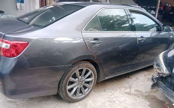 TOYOTA CAMRY V 2.5