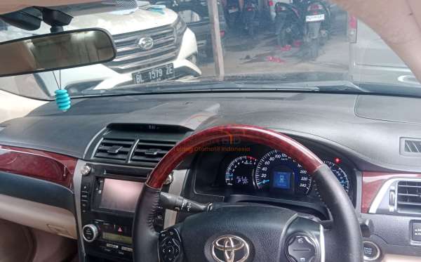 TOYOTA CAMRY V 2.5