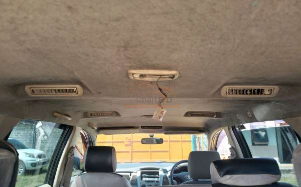 TOYOTA  INNOVA  G